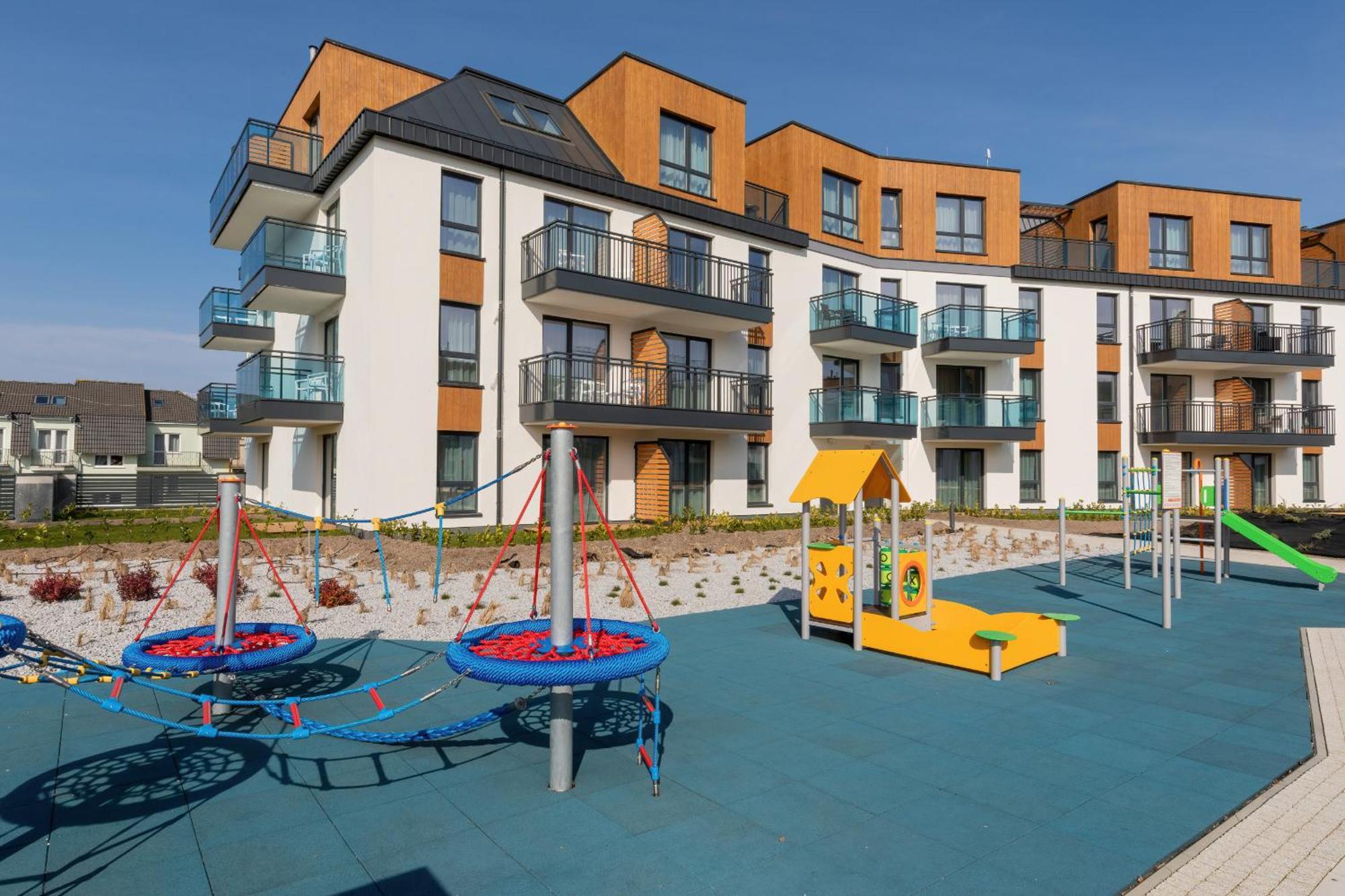 Bel Mare Lux Apartment B105 With Patio Garden By Noclegi Renters Мендзиздрое Екстериор снимка